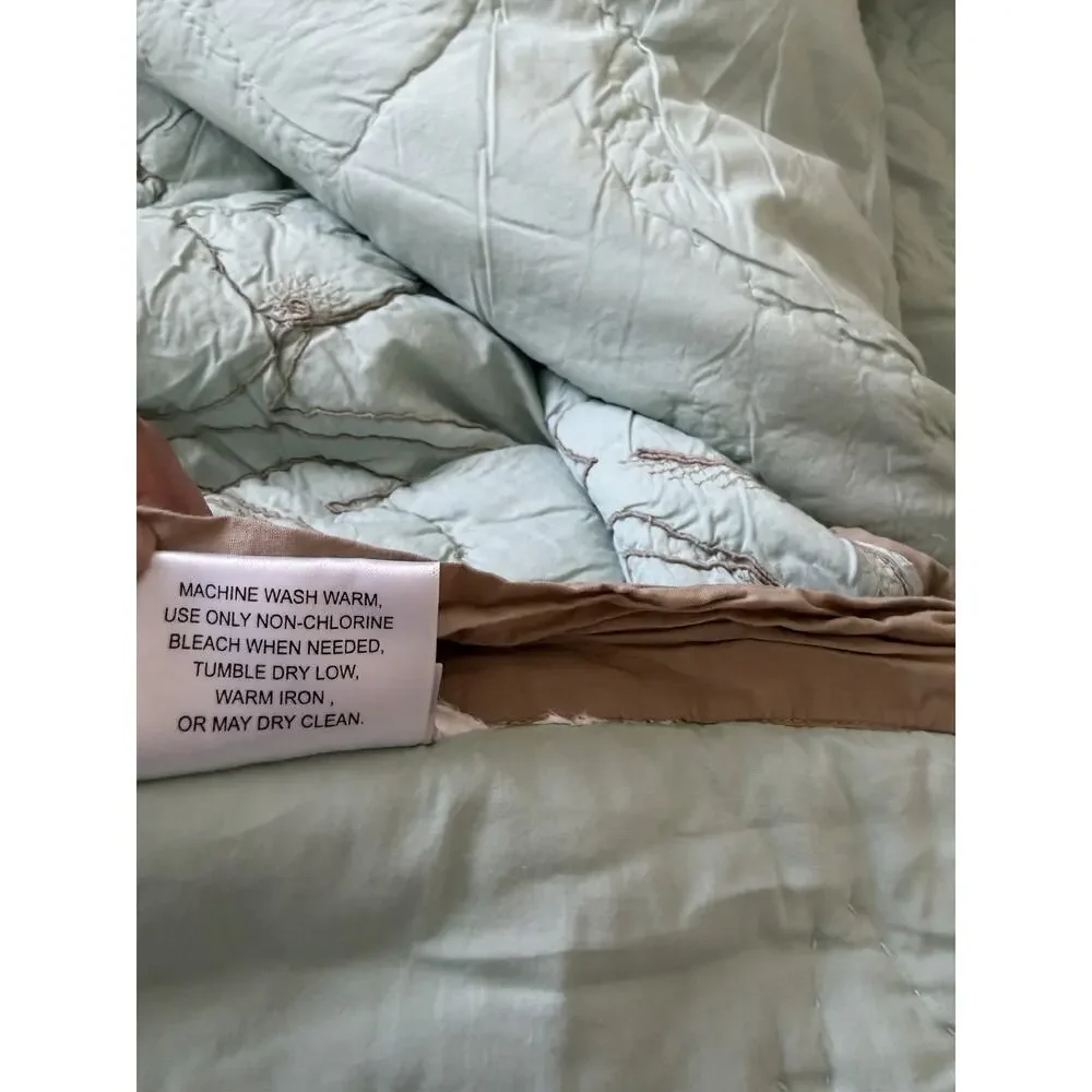Vintage SOFT SURROUNDINGS sage/mint green Crinkle Comforter Queen Size